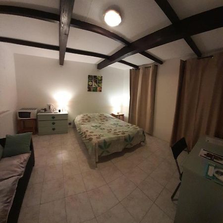 Chambre Independante A La Campagne Puycalvel Lautrec Екстериор снимка